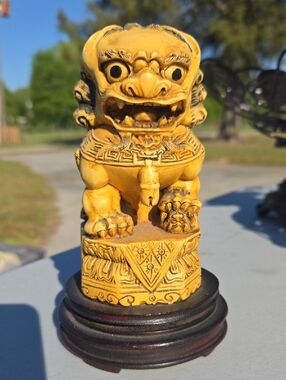 Yellow Guardian Lion Statue - Home Art Decor